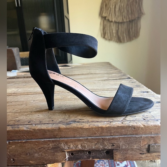 STYLE &Co heels black size 7 like new! Great condition - Picture 1 of 5